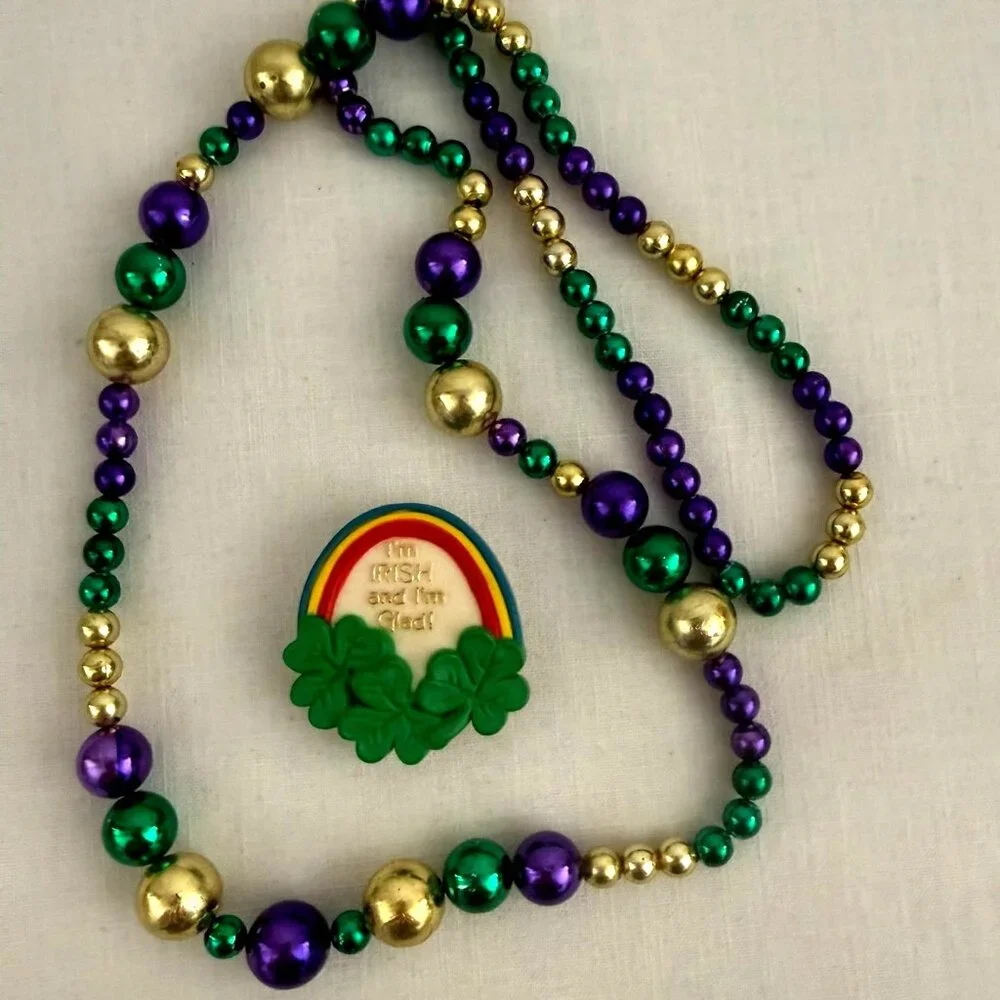 Vintage 1980 Irish Pin Brooch and St Patricks Madi Gras 34in Necklace  Set